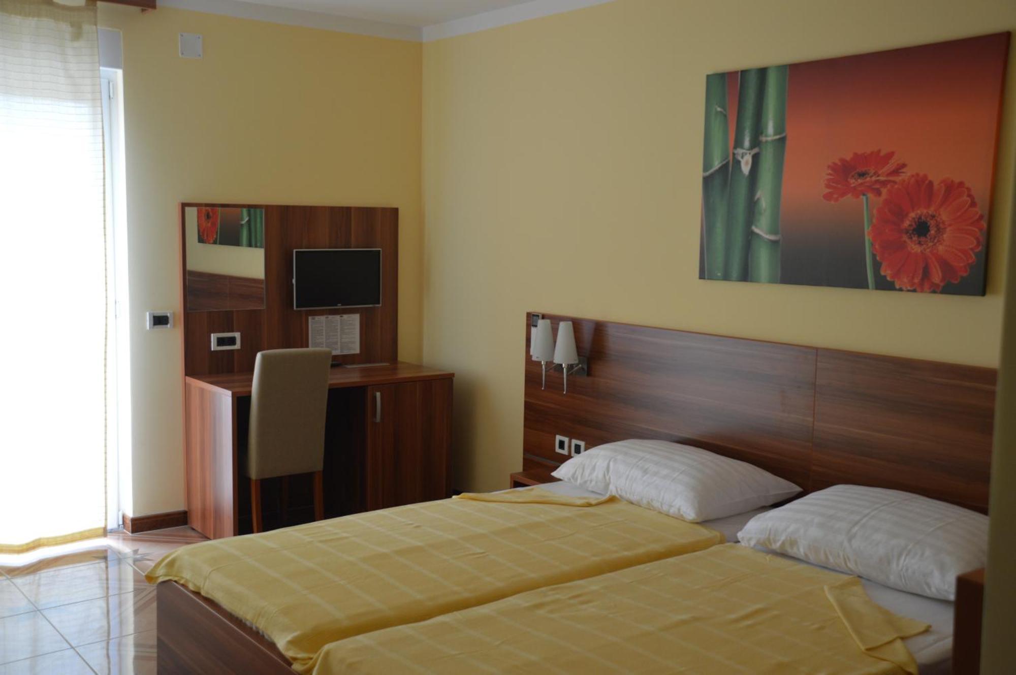 Bed & Breakfast Grgic Novigrad Istria Extérieur photo